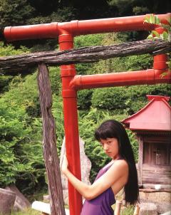Mythical_Girl-Chiaki_Kuriyama-000_AI.jpg<br>2252 x 3200 thumb